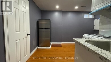 95 Miley Dr in Markham, ON - Building Photo - Building Photo