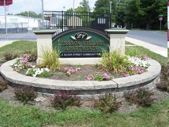 Lebanon Village Apartments in Lebanon, PA - Foto de edificio - Building Photo