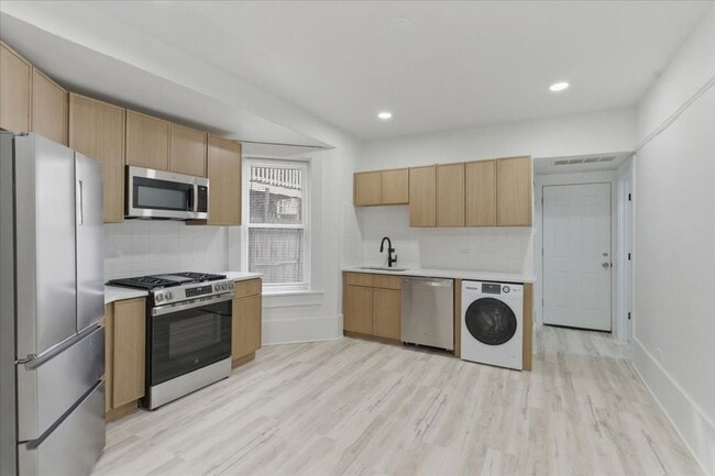 property at 2607 W Haddon Ave