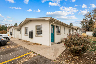 The Elms in Lakewood, CO - Building Photo - Primary Photo