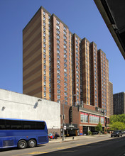 Two Bridges Tower in New York, NY - Building Photo - Building Photo