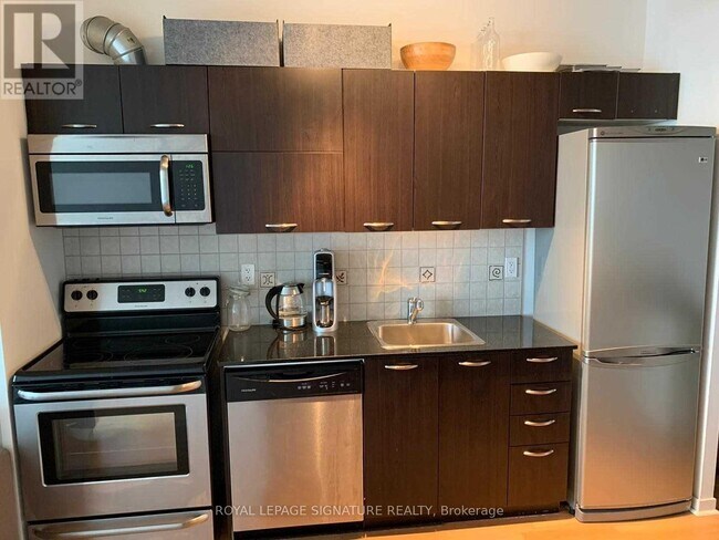 150 Sudbury St in Toronto, ON - Building Photo - Building Photo