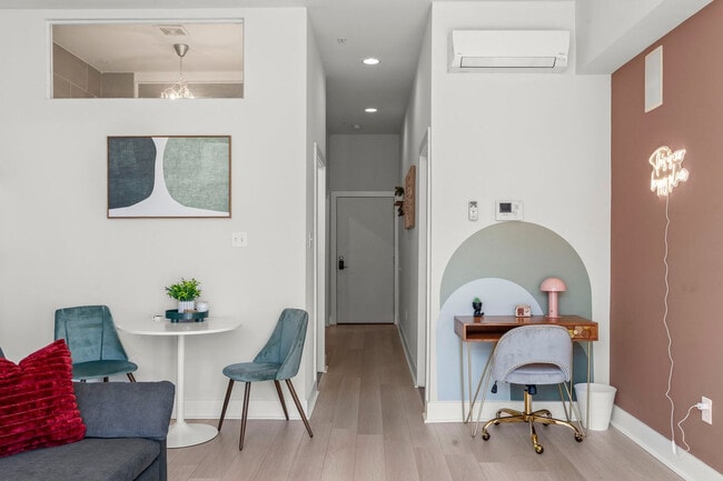 826 N Broad St in Philadelphia, PA - Foto de edificio - Building Photo