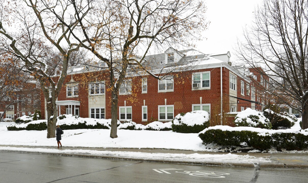 Amberson Towers Condominium in Pittsburgh, PA - Building Photo