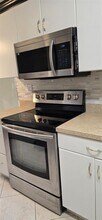 9478 Palm Cir S in Pembroke Pines, FL - Building Photo - Building Photo