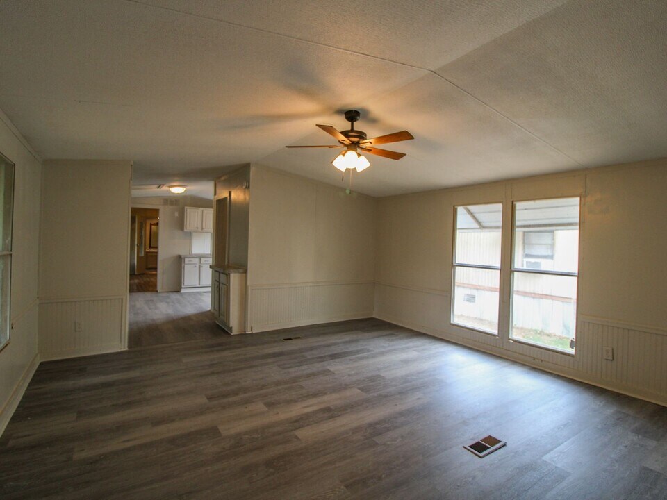 36 Simmons Cir in Fayetteville, TN - Building Photo