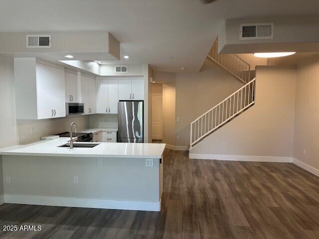 property at 705 W Queen Creek Rd