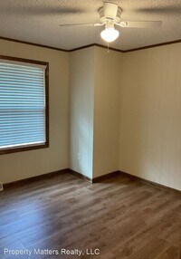 1111 Balthis Dr photo'