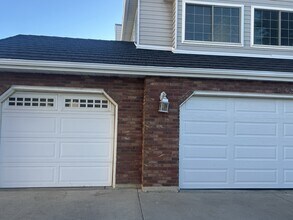 11562 Cherry Knoll Cir in Sandy, UT - Building Photo - Building Photo