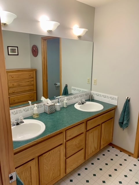 13231 W Sunnyvale Dr in Nine Mile Falls, WA - Building Photo - Building Photo