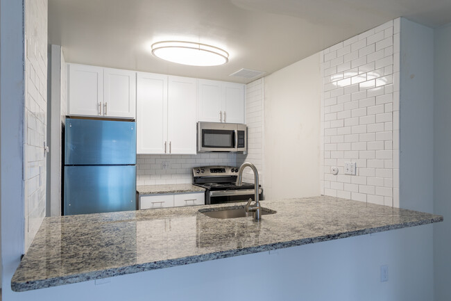 Westminster Arch Apartments in Philadelphia, PA - Building Photo - Interior Photo