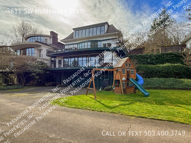 property at 3611 SW Humphrey Blvd