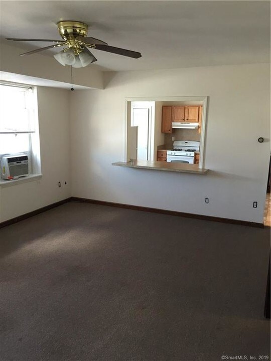 872 State St-Unit -D in New Haven, CT - Building Photo