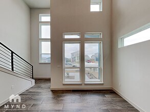 9717 Evening Canopy Dr in Manor, TX - Building Photo - Building Photo