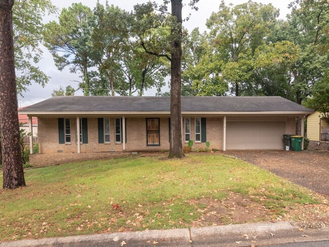 property at 11814 Ashwood Dr