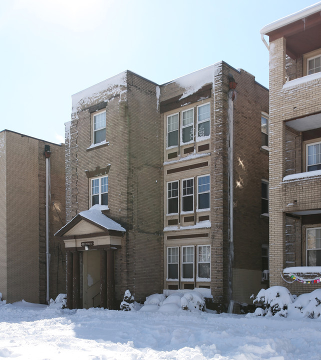 322 Mckee Pl in Pittsburgh, PA - Foto de edificio
