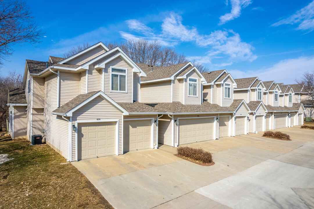 Westin Heights Townhomes in West Des Moines, IA - Building Photo