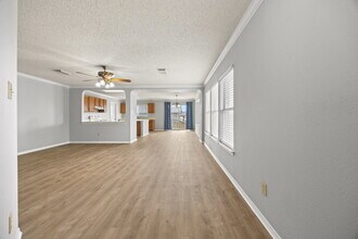 7902 Chestnut Bear Dr in Converse, TX - Building Photo - Building Photo