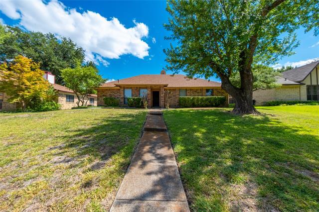 2010 Meredith Ln in Richardson, TX - Building Photo