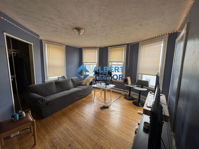 8 Eldora St, Unit 2
