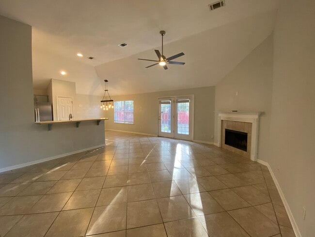 68 Carlisle Ln in Savannah, GA - Building Photo - Building Photo