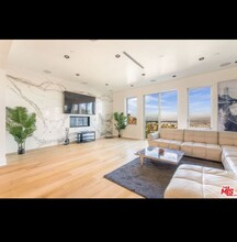 1610 Viewmont Dr in Los Angeles, CA - Building Photo - Building Photo