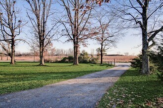 9940 Kitty Rd in Gravette, AR - Foto de edificio - Building Photo