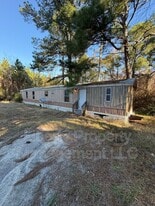 121 New Hope Cir in Carthage, NC - Building Photo