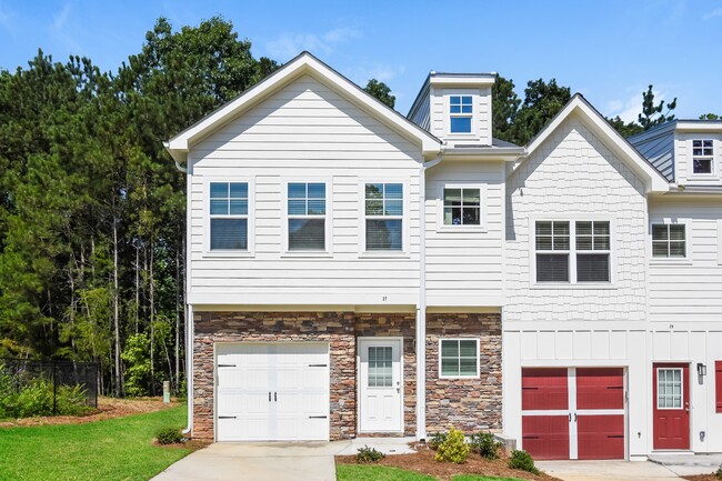 property at 27 Jackson Ct