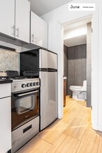 534 E 14th St in New York, NY - Building Photo - Building Photo