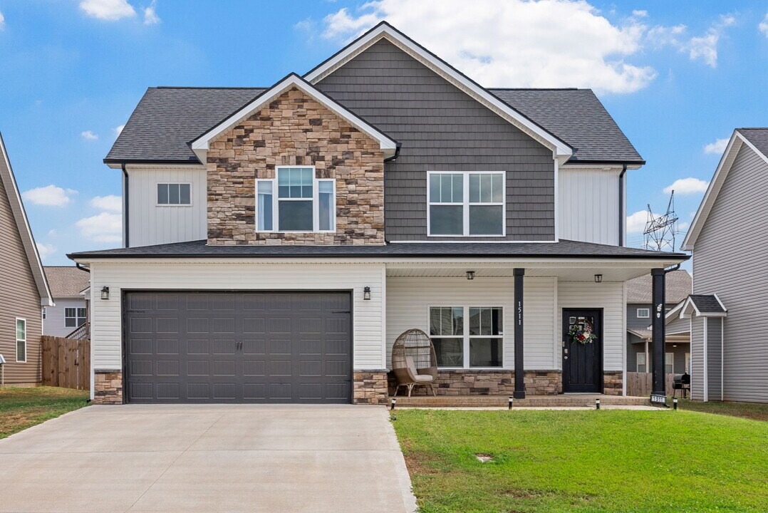 1511 Kingbird Dr in Clarksville, TN - Building Photo