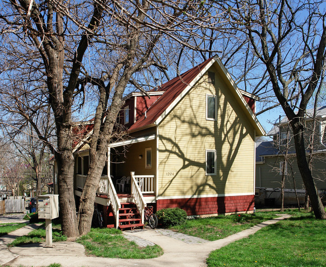 1200-1204 Ohio St in Lawrence, KS - Building Photo - Building Photo