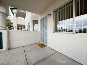 1405 Cedar Rock Ln in Las Vegas, NV - Building Photo - Building Photo