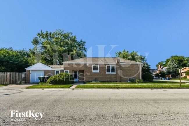 9358 S Richmond Ave in Evergreen Park, IL - Foto de edificio - Building Photo