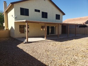 4232 Satinwood Dr in Las Vegas, NV - Building Photo - Building Photo