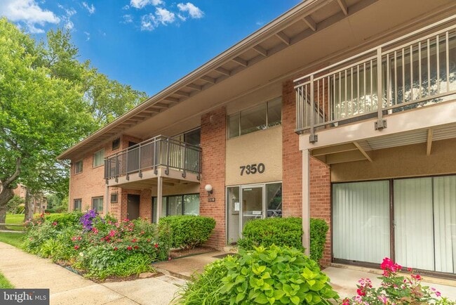 7350 Lee Hwy in Falls Church, VA - Building Photo - Building Photo