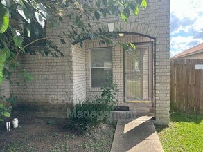 6615 Flatstone Pass in Converse, TX - Building Photo - Building Photo