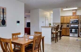 6207 Ash Oak Dr in Houston, TX - Foto de edificio - Building Photo
