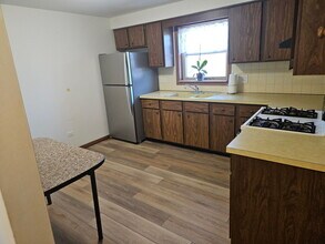 7356 W Addison St-Unit -2N in Chicago, IL - Building Photo - Building Photo