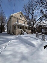 729 Mallison Ave in Akron, OH - Building Photo