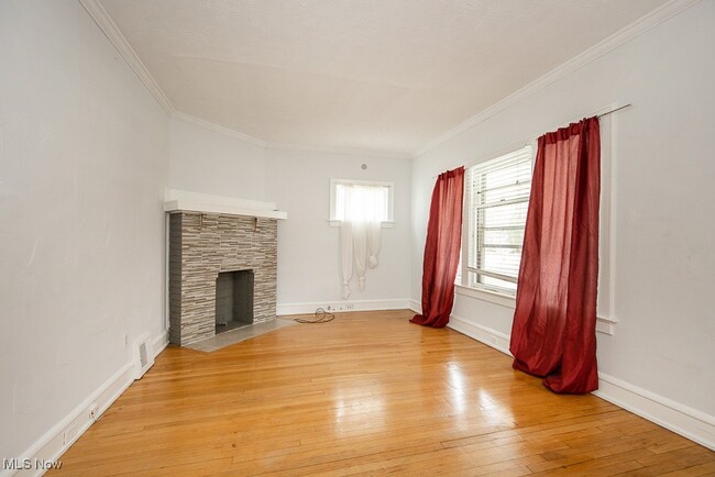 property at 2671 Hampshire Rd