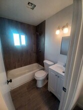 2033 W Madison St in Phoenix, AZ - Foto de edificio - Building Photo