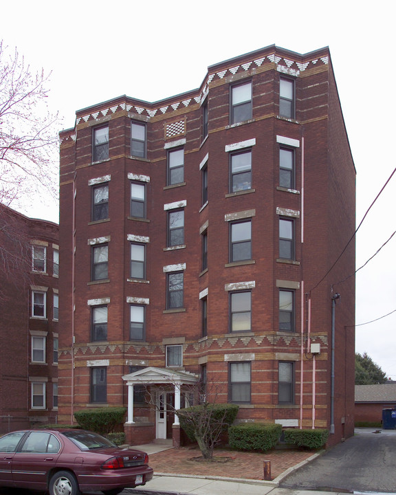 72 Congress Ave in Holyoke, MA - Foto de edificio