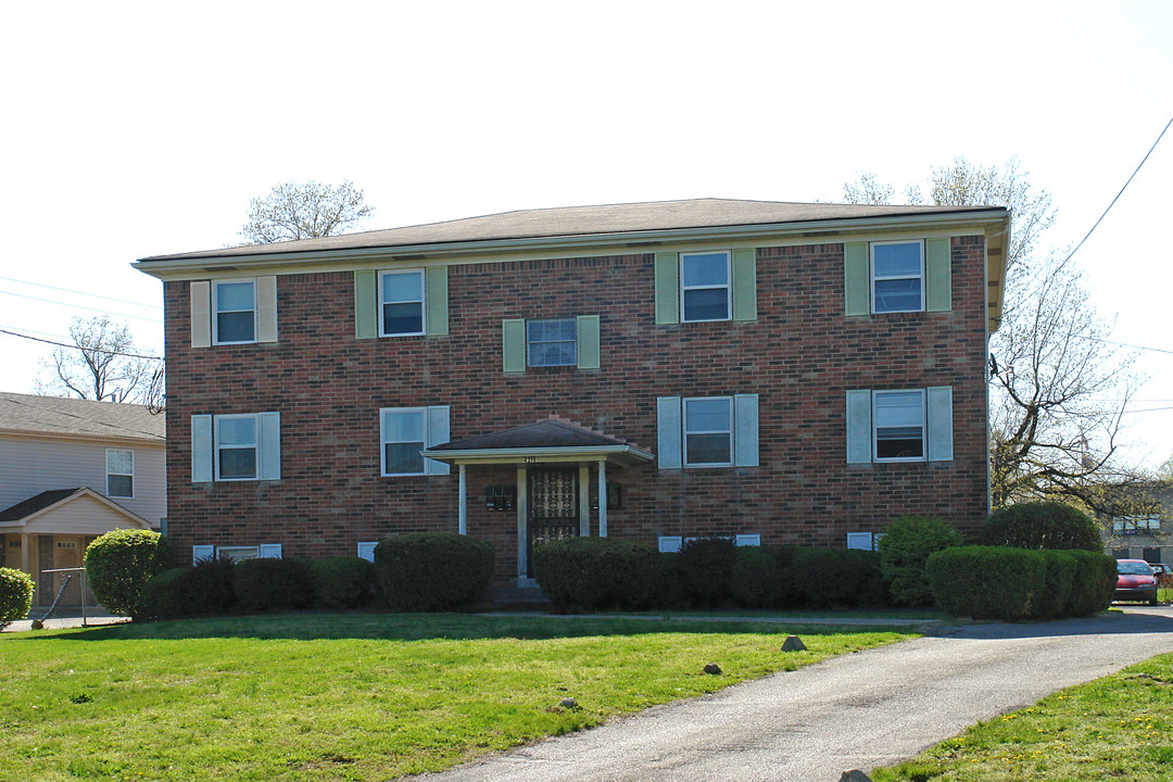 4219 Foreman Ln in Louisville, KY - Foto de edificio