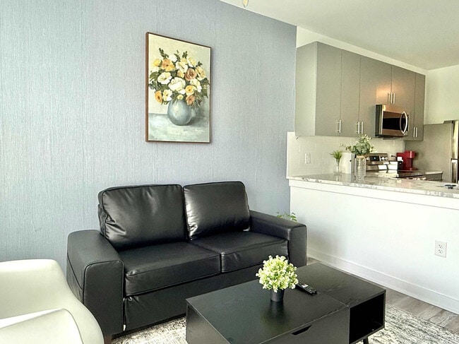 525 Parkway Dr NE in Atlanta, GA - Foto de edificio - Building Photo