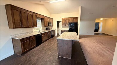 1915 Soque Cir in Jefferson, GA - Building Photo - Building Photo