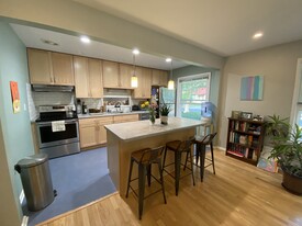 310 Palomino Ln, Unit 1 S in Madison, WI - Building Photo