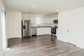 78 Fairmont Dr in Chesterton, IN - Building Photo - Building Photo