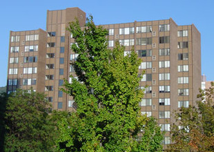 Berkshire Tower Apartments in Reading, PA - Building Photo - Building Photo