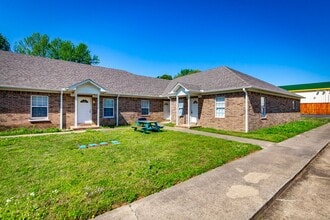417 N Scott St in Ward, AR - Building Photo - Building Photo